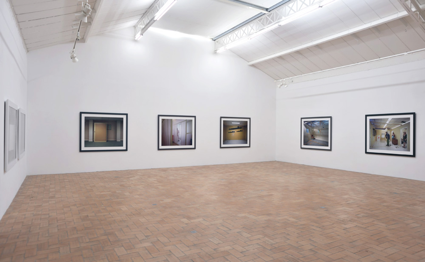 Lynne Cohen / Estate  - Exhibition view - Proof - Galerie in situ - Fabienne Leclerc, Paris, 2009
